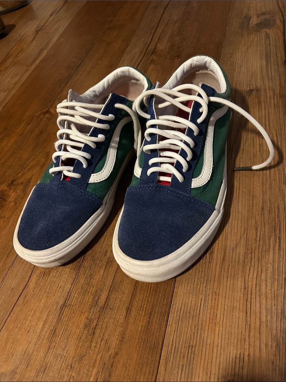 Vans Low-Top Sneakers in Navy, Green & White